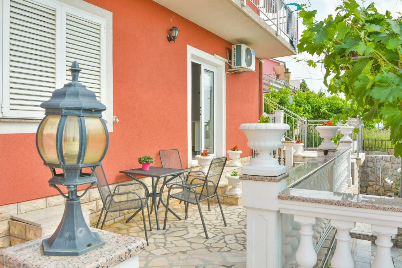 Apartment Laura Senj  Exterior photo